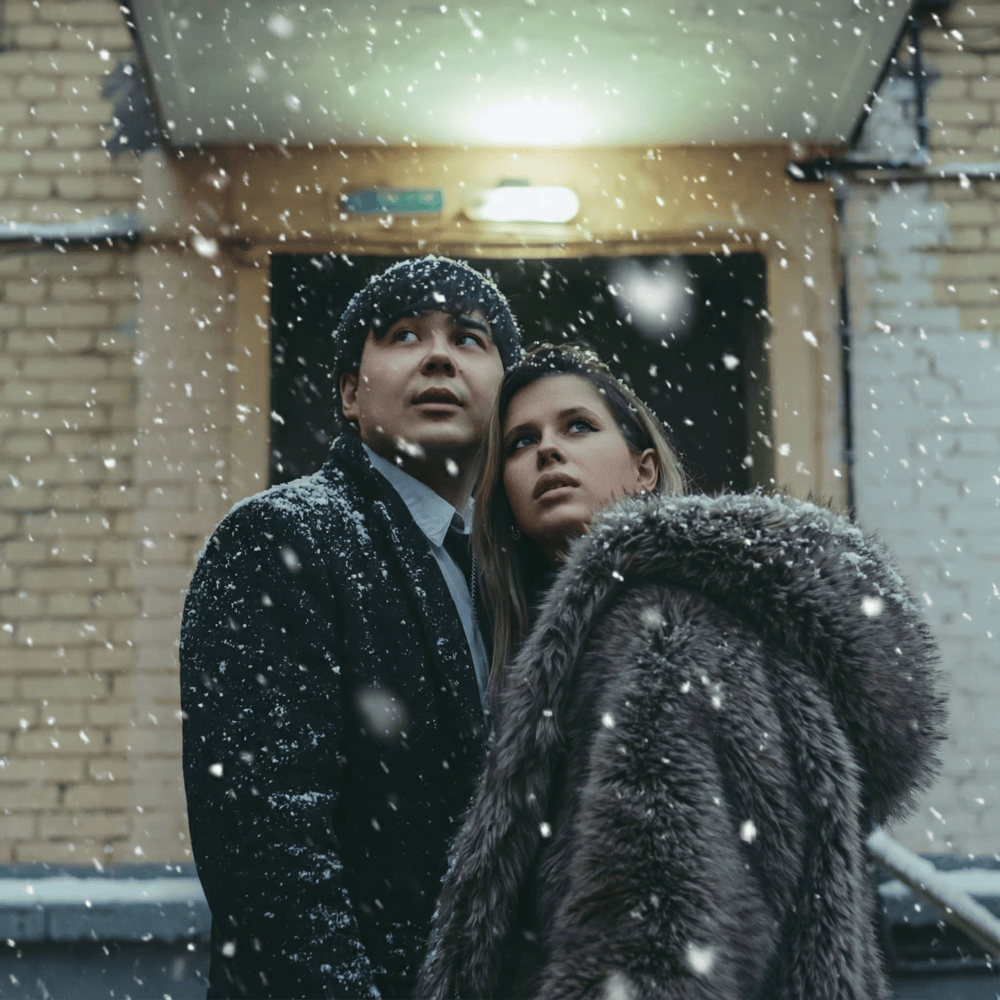 Падает снег (Snow is falling)